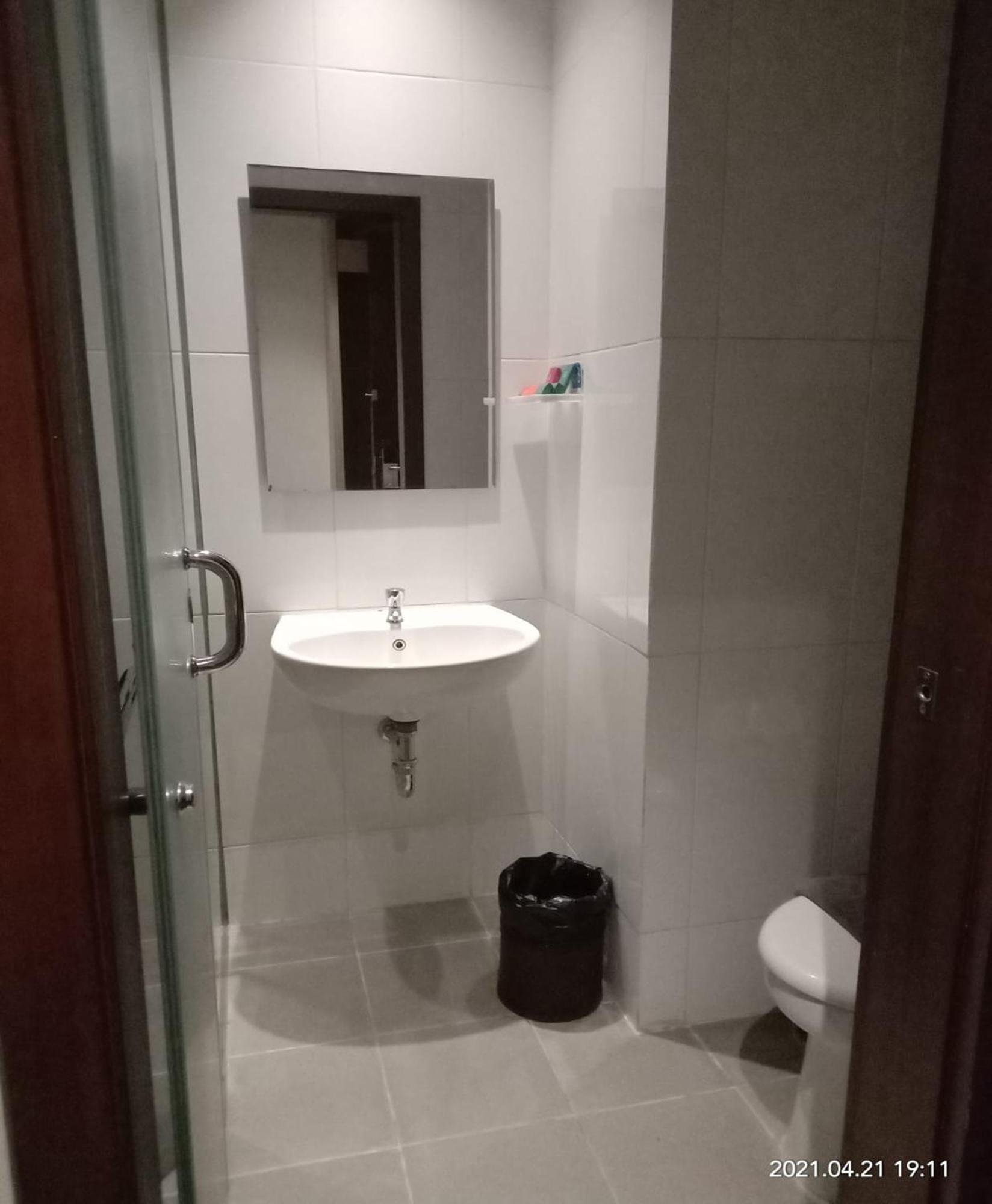 Hotel 88 Itc Fatmawati Jakarta By Wh Екстер'єр фото